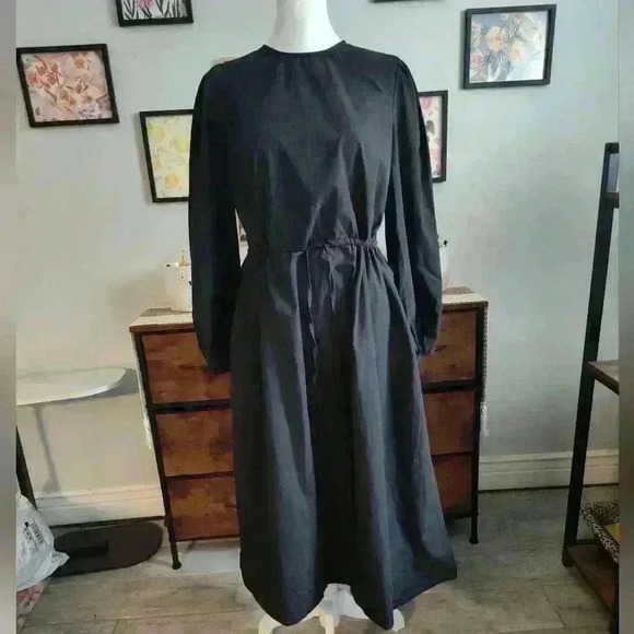Misguided Smocked Black Midi Dress size 2 (9) - Picture 1 of 2